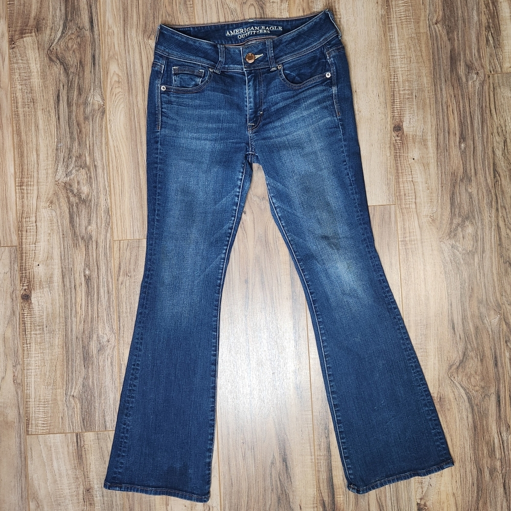 American Eagle Outfitters Kick Boot Jeans 4 Short